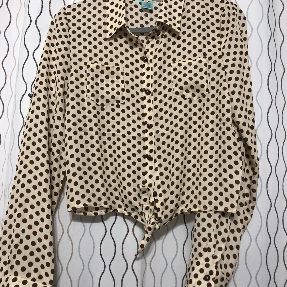Button Down (Tie at the Bottom)